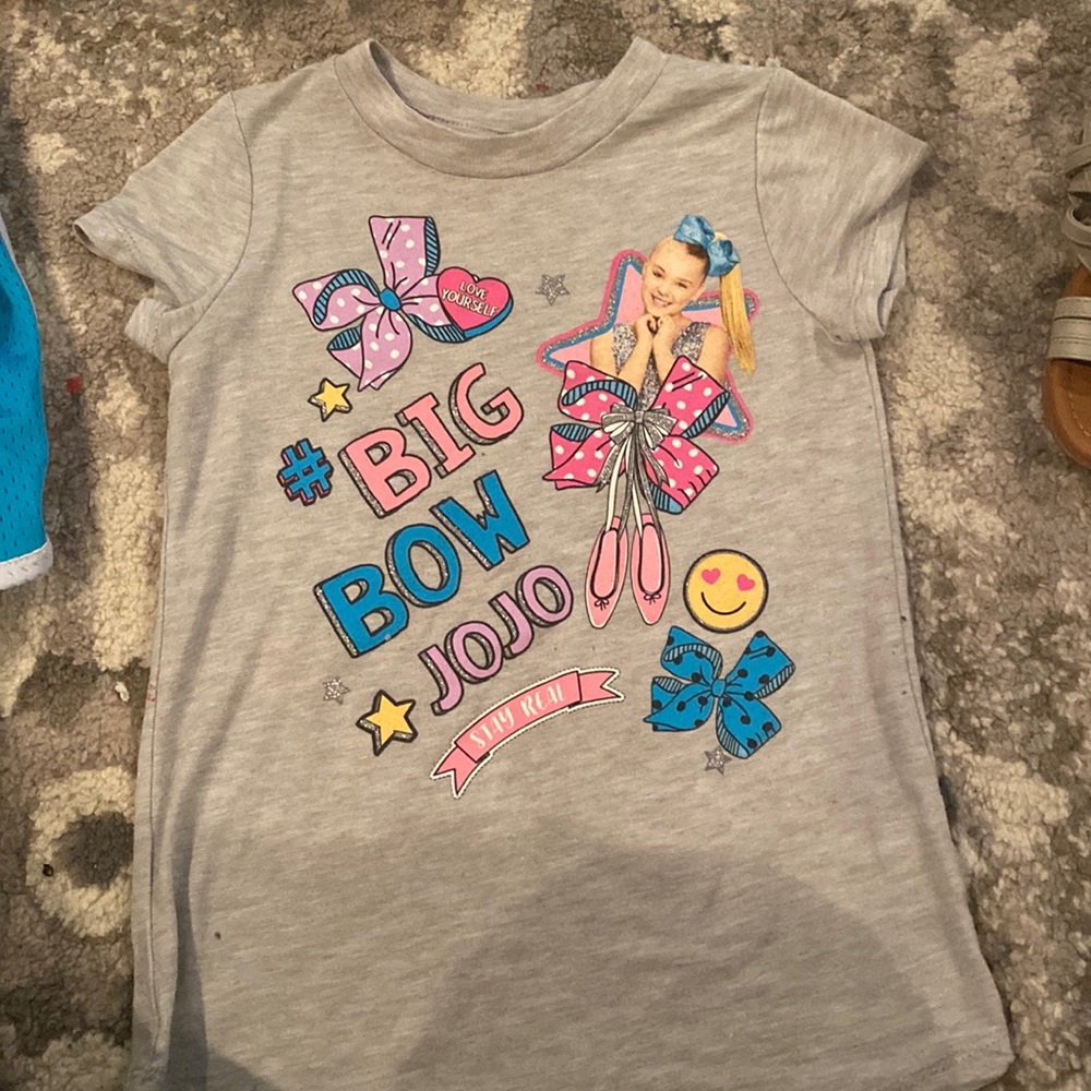 A Jojo Siwa shirt  from Jumping Beans.   size 5T
